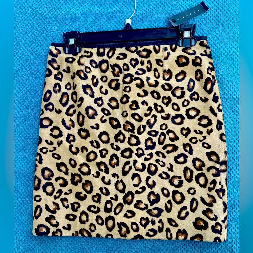 Theory calf fur Tan and Black Animal Print Pencil Skirt size 00 new with tags